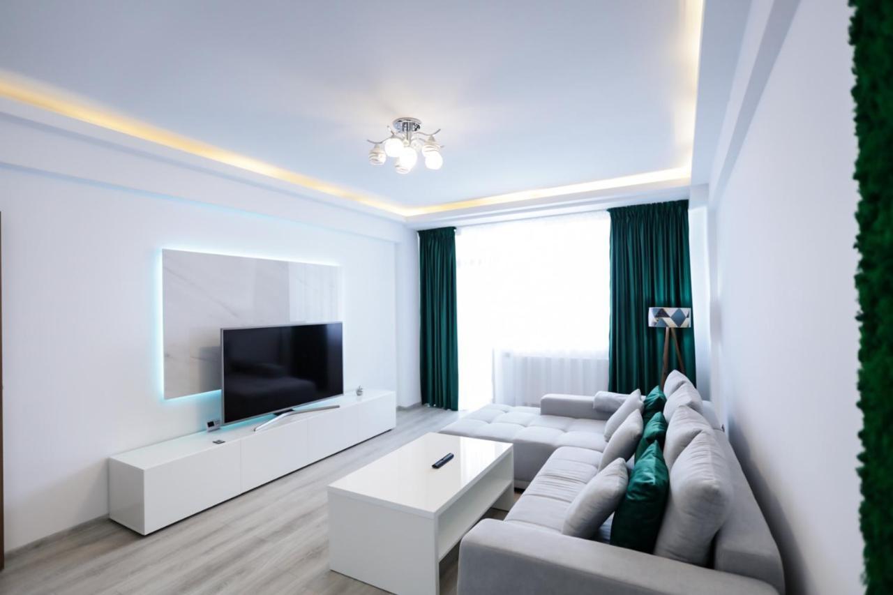Isaran Apartament With Panoramic City View Braşov Eksteriør billede